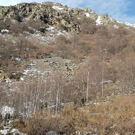 6b Dans Les Pyrenees Proche D'andorre Chalet