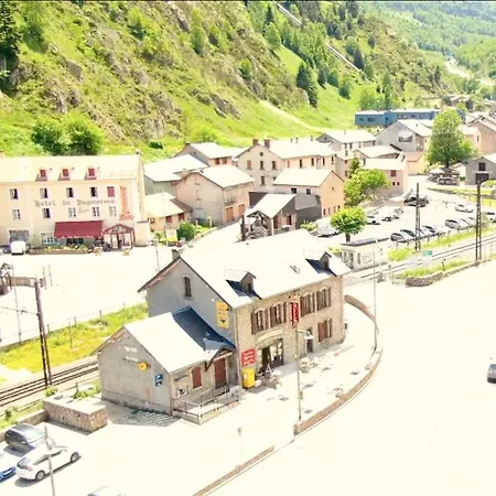 6b Dans Les Pyrenees Proche D'andorre Chalet *