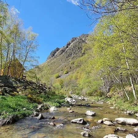 6b Dans Les Pyrenees Proche D'andorre Chalet