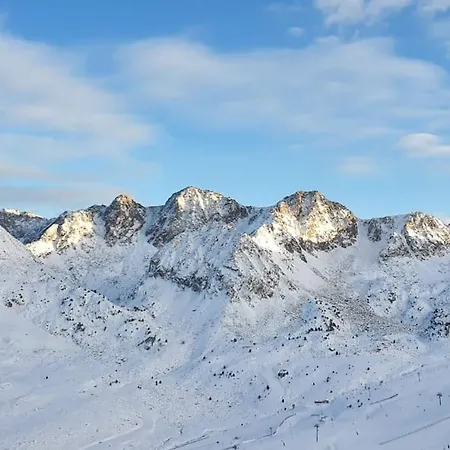 6b Dans Les Pyrenees Proche D'andorre Chalet *