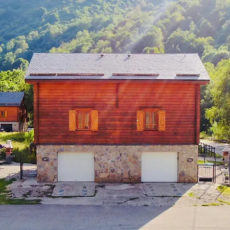 Chalet 6b Dans Les Pyrenees Proche D'andorre L'Hospitalet-pres-l'Andorre