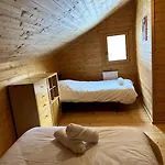 6b Dans Les Pyrenees Proche D'andorre