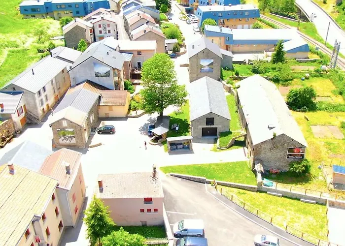 6b Dans Les Pyrenees Proche D'andorre